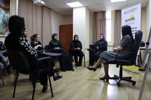 “Bu layihə gücümüzə güc qatdı” – Şəhid xanımları üçün psixoloji təlimlər başa çatdı (FOTO/VİDEO)