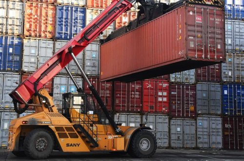 Belçikada Rusiyaya gedəcək 1,5 min yük konteyneri saxlanılıb