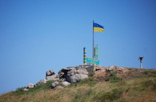 Rusiyalı hərbçilər yüzə yaxın ukraynalını əsir götürdü