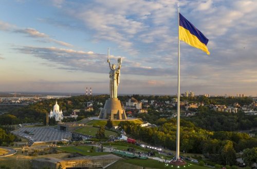 Ukrayna lideri dünya böhranı barədə xəbərdarlıq edib