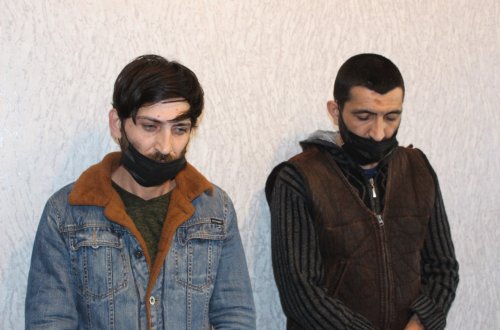 Avtomobili qaçırıb dövlət nişanını dəyişən dostlar tutulub - FOTO