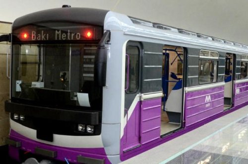 Bakı metrosunda qatarların hərəkətində problem yaranıb