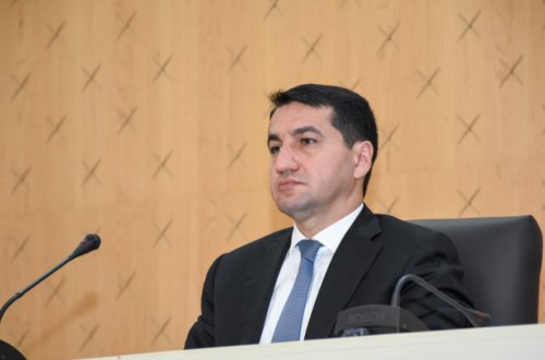 Hikmət Hacıyev Armen Qriqoryanla görüşüb