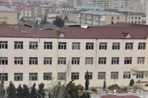 Xırdalanda güclü külək məktəbin damını uçurub - VİDEO - FOTO