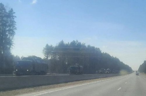 Belarusdan yüzdən artıq hərbi texnika Rusiyaya doğru hərəkət edib