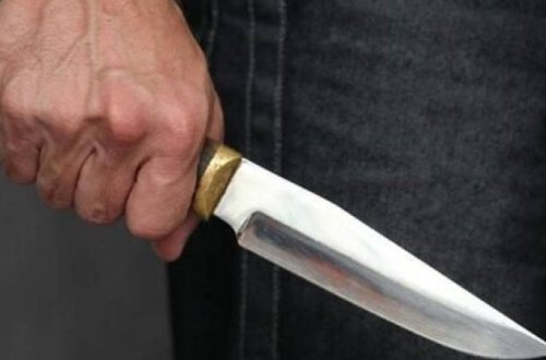 Göygöldə 30 yaşlı kişi keçmiş qayınatasını bıçaqlayıb