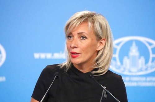 Zaxarova Baydenin çağırışına cavab verib: 