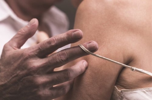 Bacısını namus üstündə öldürən qardaş: 