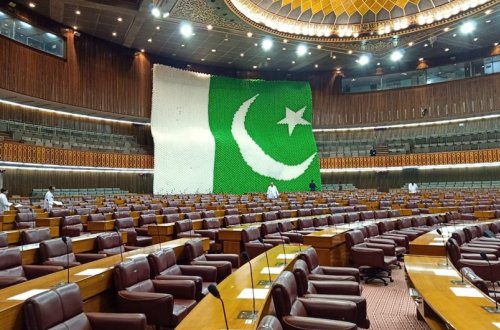 Pakistanda yeni baş nazir seçkiləri aprelin 11-də keçiriləcək