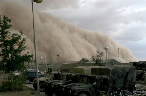 İraqda qum fırtınası nəticəsində 717 nəfər xəstəxanaya yerləşdirilib