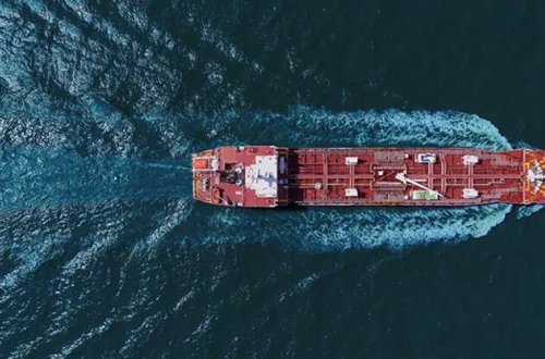 SON DƏQİQƏ: Neft tankeri ilə sərnişin gəmisi toqquşdu