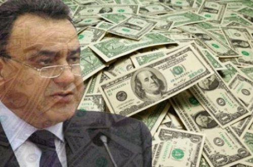 Keçmiş nazirin həyat yoldaşı ABŞ-dakı villasını fantastik məbləğə satdı – Malikanənin FOTOLARI