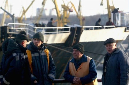 Mariupolda Ukraynaya aid yük gəmisinin heyəti əsir götürülüb