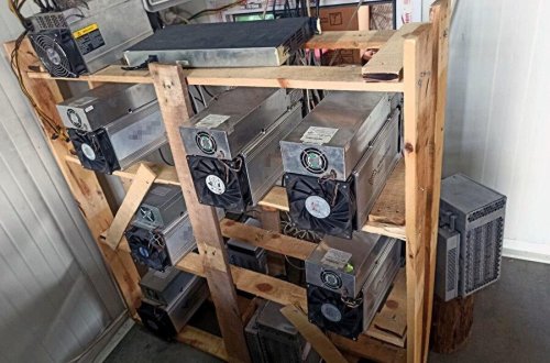 Evinin damında kripto pul istehsal edən şəxs saxlanılıb: DÜNYA ŞOKDA