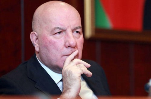 Milli Məclis qərar verdi: Elman Rüstəmov vəzifəsindən azad edildi