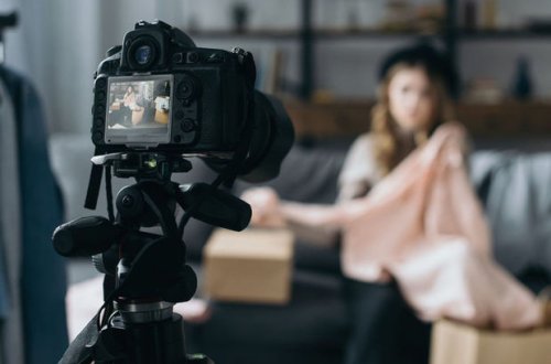 Российские блогеры лишились до 80% своего дохода за месяц