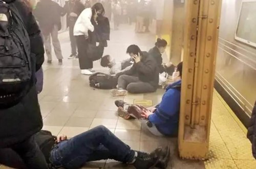 SON DƏQİQƏ: Metroda silahlı hücum: 28 yaralı var