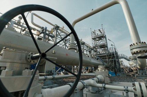 Ermənistan Rusiyadan aldığı təbii qazın pulunu rublla ödəməyə başlayıb