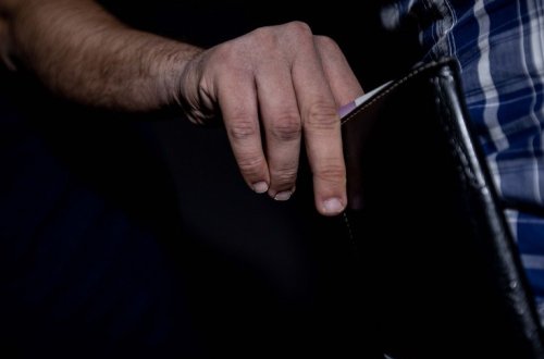 Bakıda avtobusda cibgirlik edən şəxs tutulub