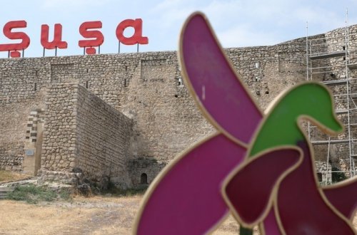 Gürcüstanın mədəniyyət xadimləri Şuşaya gediblər