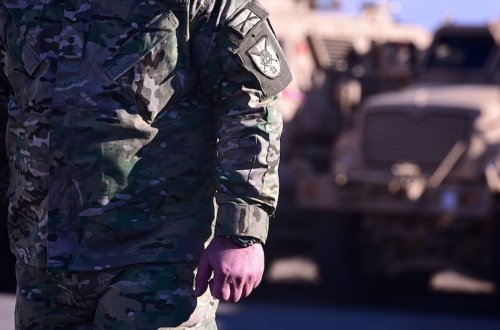 Gürcüstanda hərbi bazada hərbçinin meyiti aşkarlanıb