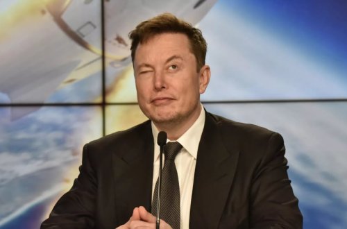 Elon Musk: Evim belə yoxdur, dostlarımın boş otaqlarında qalıram