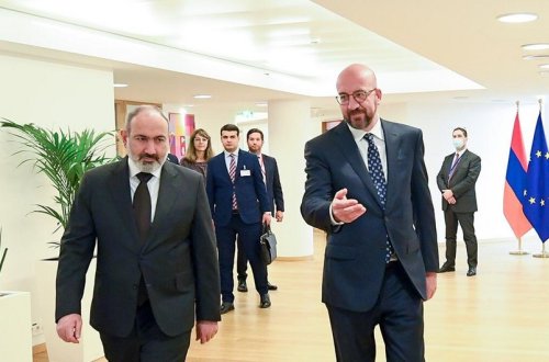 Paşinyan Şarl Mişellə Brüssel görüşündə əldə olunmuş razılaşmaları müzakirə edib