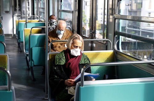 Bu ştatda ictimai nəqliyyatda maska taxmaq ​​tələbi ləğv edildi