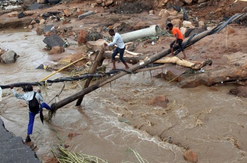 Cənubi Afrikada daşqınlar nəticəsində 57 uşaq ölüb