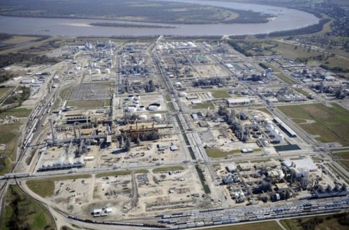 На химическом заводе в США произошла утечка хлора