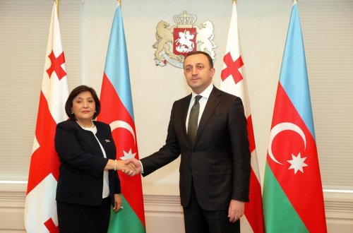 Sahibə Qafarova Gürcüstanın Baş naziri ilə görüşüb