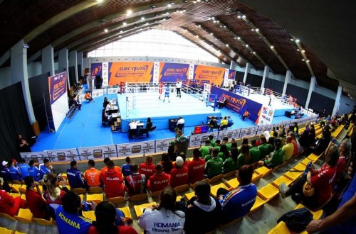 Azərbaycan boksçusu erməniyə qalib gələrək, medalı təmin edib