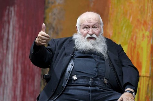 İnsan qanıyla rəsm çəkən rəssam 83 yaşında öldü