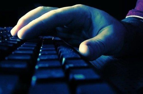 İsrail istehsalı olan casus proqram Boris Consonu şoka saldı