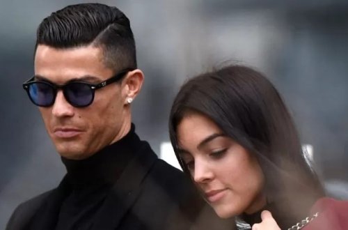 Ronaldonun yeni doğulan əkizlərindən biri dünyasını dəyişib
