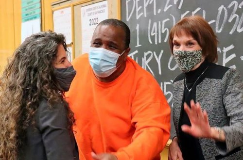 ABŞ-da 32 il həbsdə olan şəxs günahsız olduğu üçün azad edildi