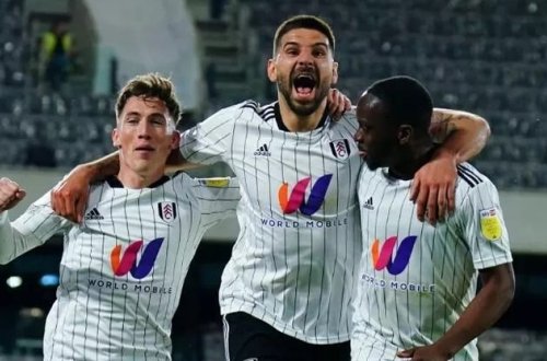 “Fulham” Premyer Liqaya qayıdır