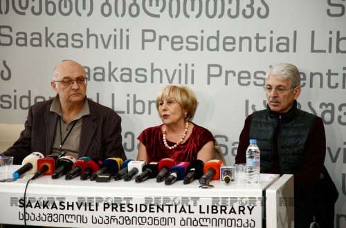 Anası: “Mixeil Saakaşvilinin səhhəti ilə bağlı vəziyyət təhlükəlidir”