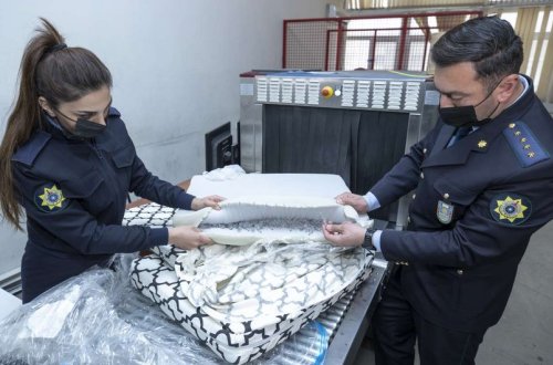 Azərbaycan gömrükçüləri poçtla göndərilmiş dərman preparatlarını aşkar edib