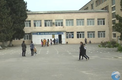 Azərbaycanda məktəbdə rüşvət qalmaqalı - Direktorun şok səs yazısı - VİDEO