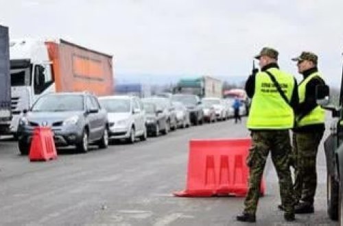 Son 24 saat ərzində 45 mindən çox insan Ukraynanı tərk edib