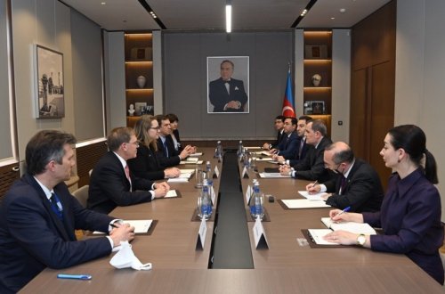 Ceyhun Bayramov ABŞ rəsmisi ilə Ermənistanla münasibətlərin normallaşması məsələsini müzakirə edib