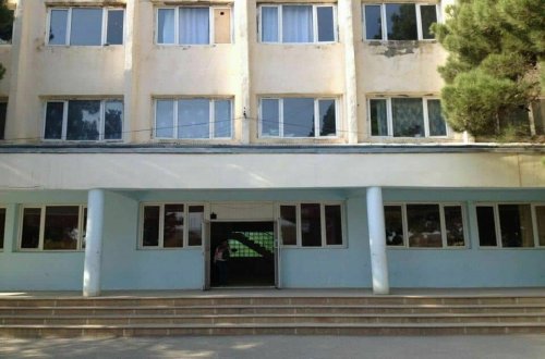 Məktəblini təhqir etdiyi deyilən direktorun izahatı alınıb