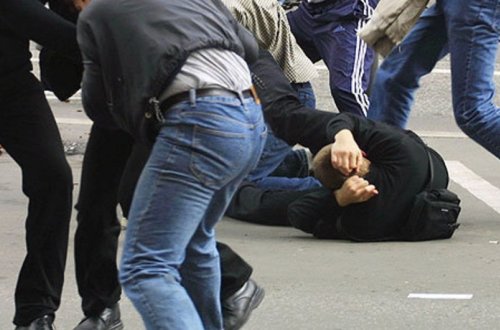 Qazaxda Belarus vətəndaşları arasında dava düşüb, xəsarət alanlar var