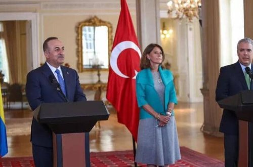 Çavuşoğlu Kolumbiya prezidenti ilə görüşüb