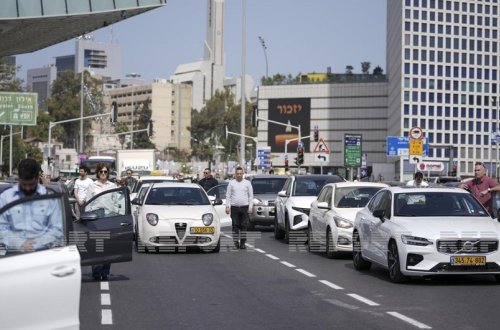 İsraildə Holokost qurbanları anılır