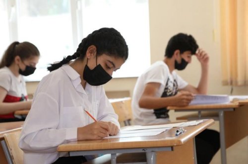 Bu gün 24 mindən çox şagird buraxılış imtahanı verəcək