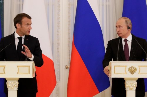 Makronla Putin arasında telefon danışığı olub