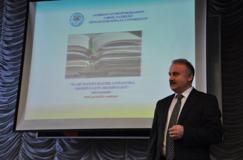 Mingəçevir Dövlət Universitetində “Elmi tezisin hazırlanmasında ədəbiyyatın  əhəmiyyəti” mövzusunda seminar təşkil olunub