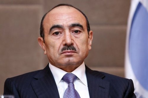 Kaspi Təhsil Mərkəzi Əli Həsənovdan alındı — Qapısı möhürləndi